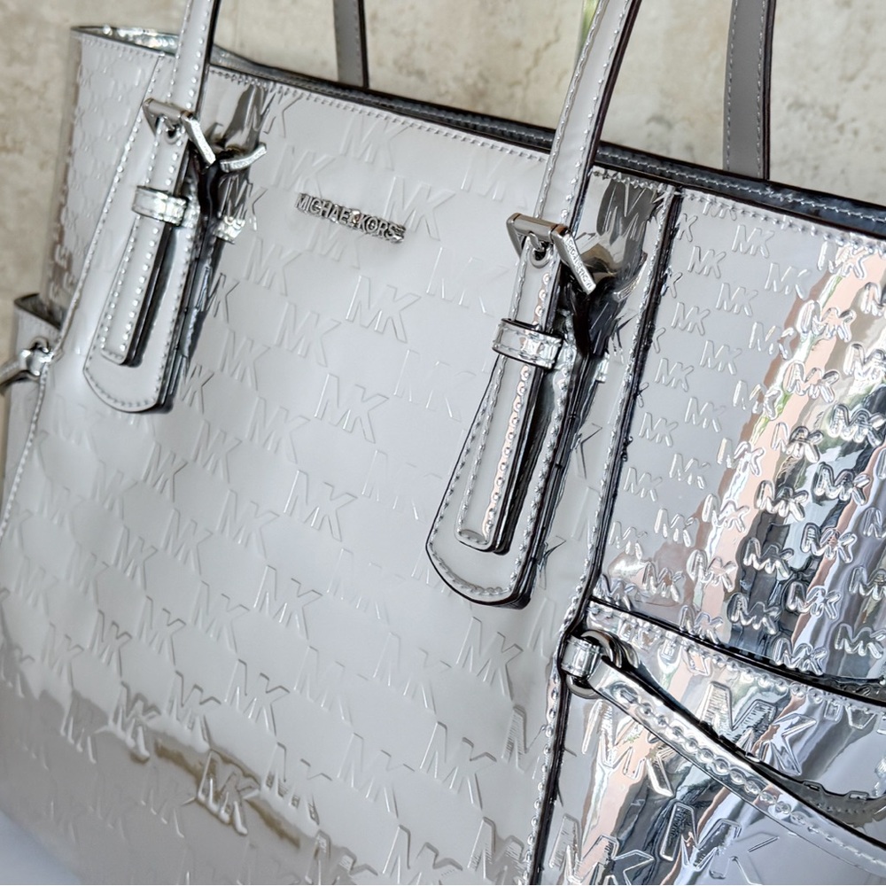 Michael Kors Voyager LG Mirror Metallic Tote Bag MK Silver - Picture 12 of 13